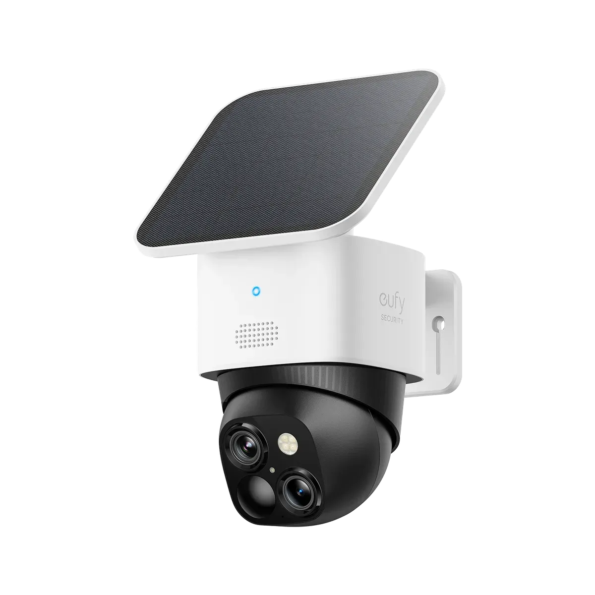 La eufy SoloCam S340 de trois quarts, son panneau solaire noir au-dessus de la tête motorisée à deux objectifs